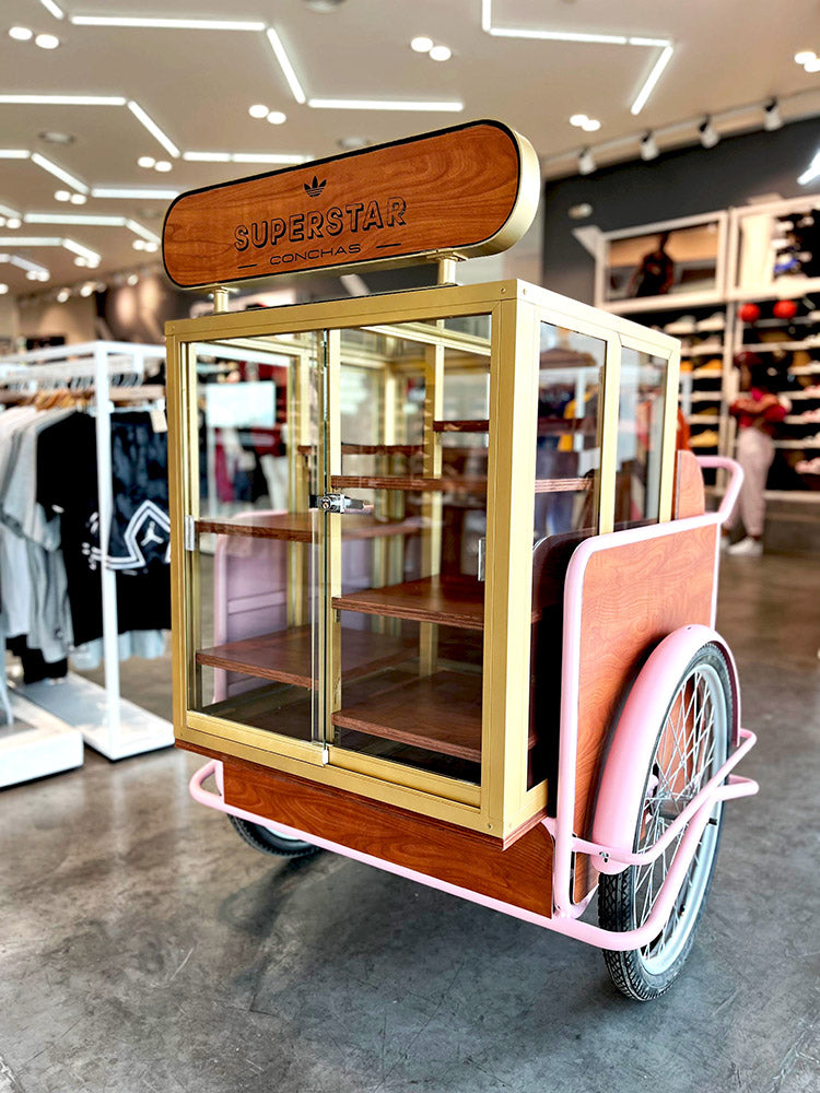 Exhibidor Triciclo Adidas