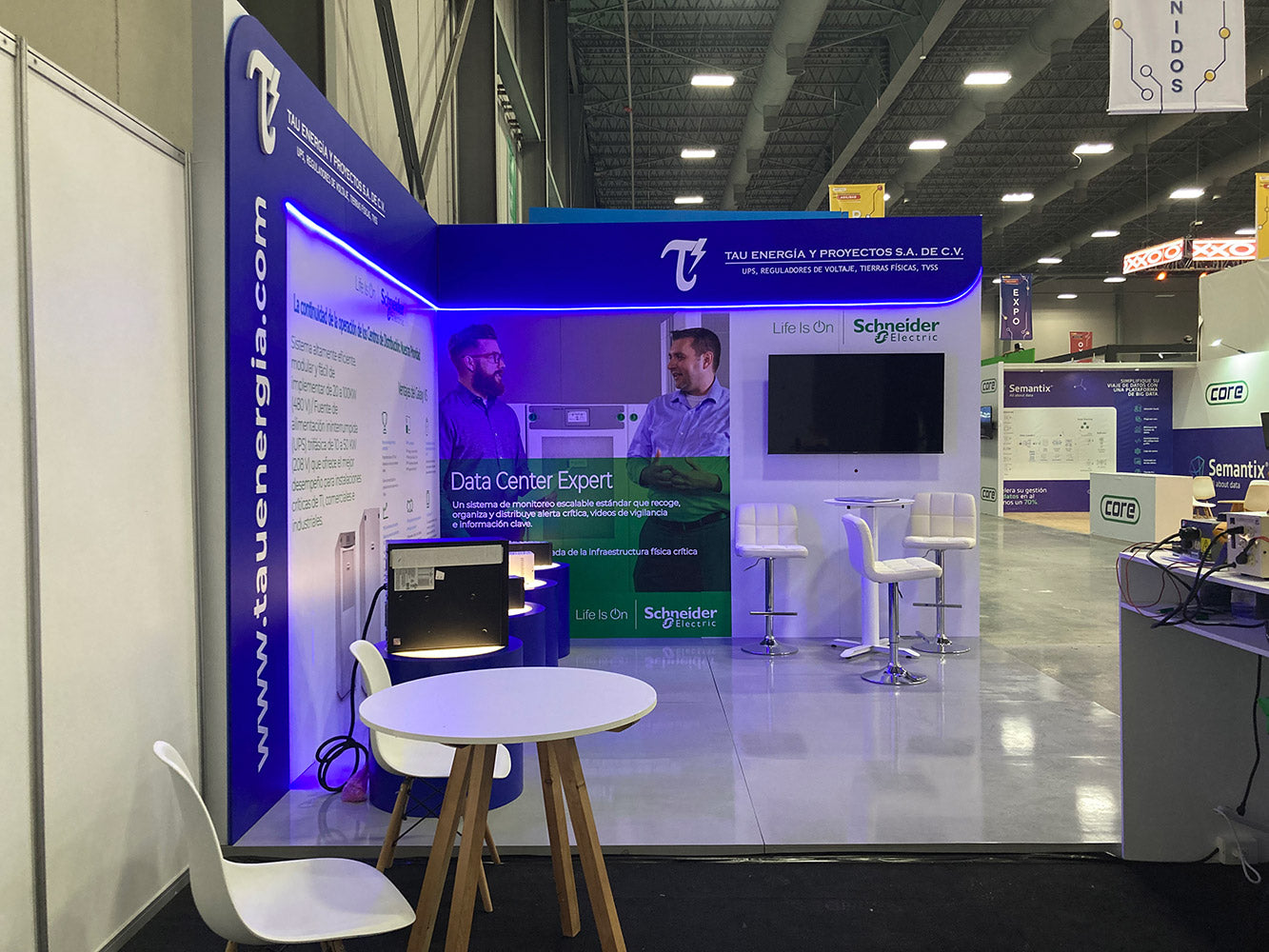 Stand Tau Energía